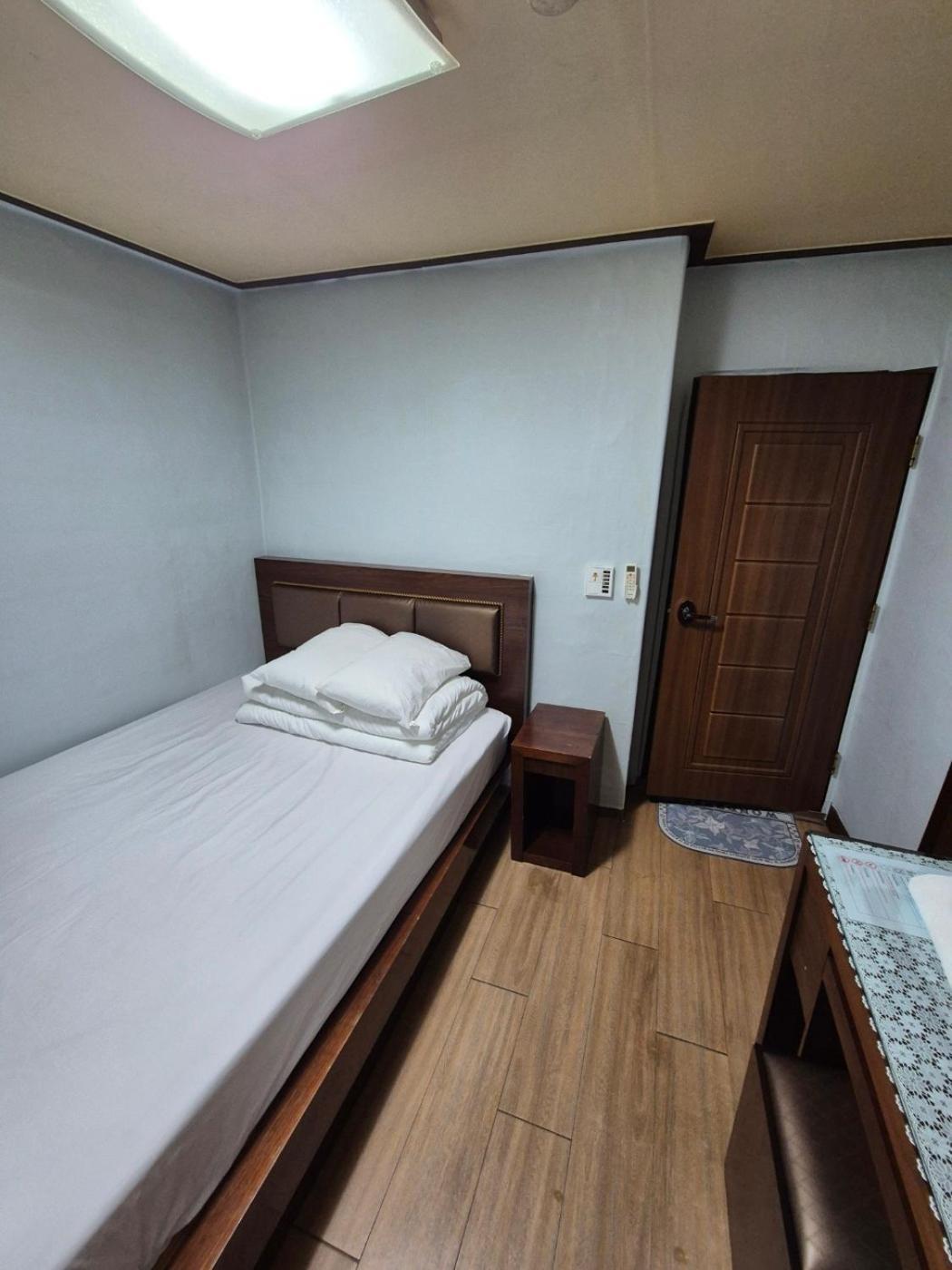 Joyful Stay Seúl Exterior foto